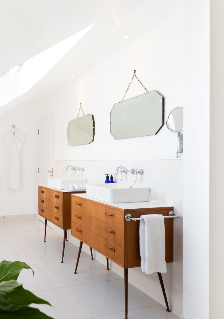 His and Hers bathroom sinks